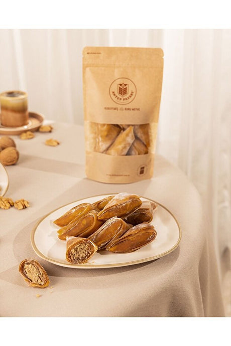 Antep Pazari Premium Walnut Fruit Leather Triangles - 250g - TryAladdin