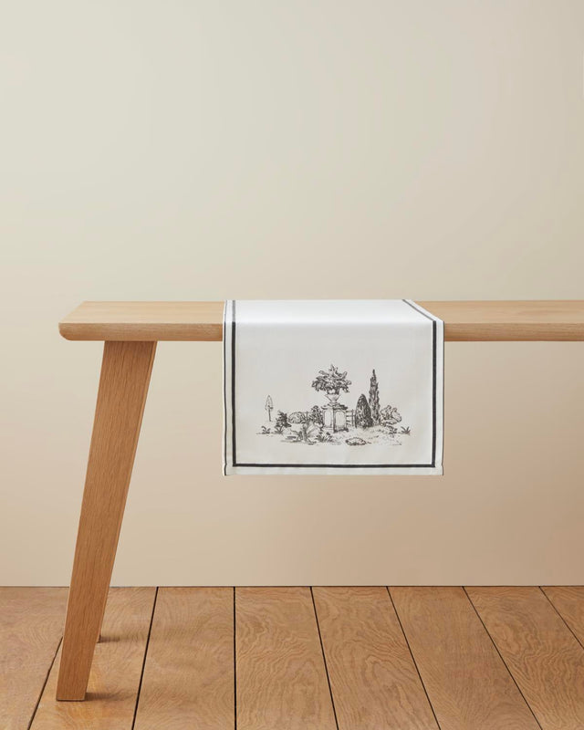 Modern-Polyester-Table-Runner-Black-White-Decorative
