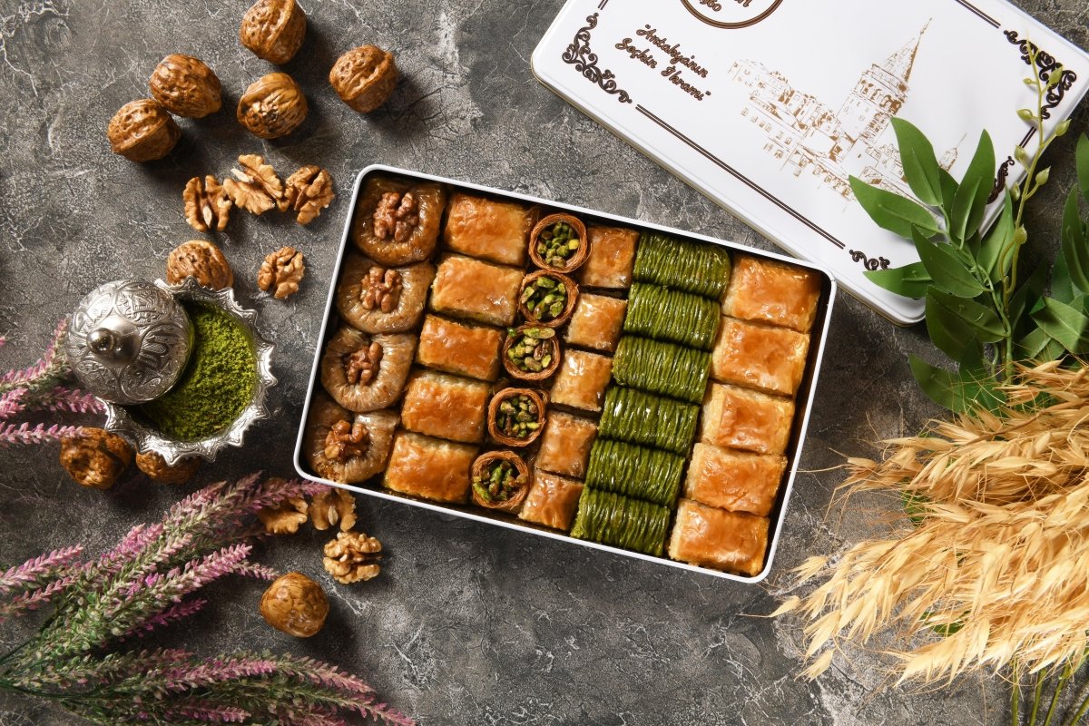 Asi | Assorted Pistachio and Walnut Baklava in Gift Metal Box