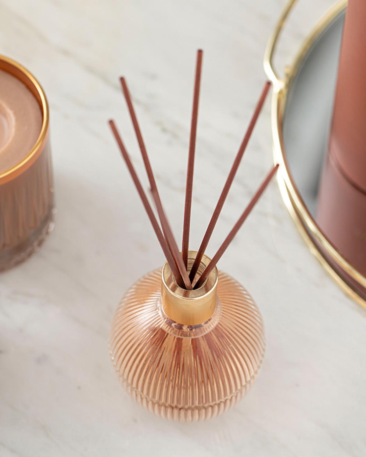 Premium-Aroma-Reed-Diffuser-Home-Fragrance-Experience