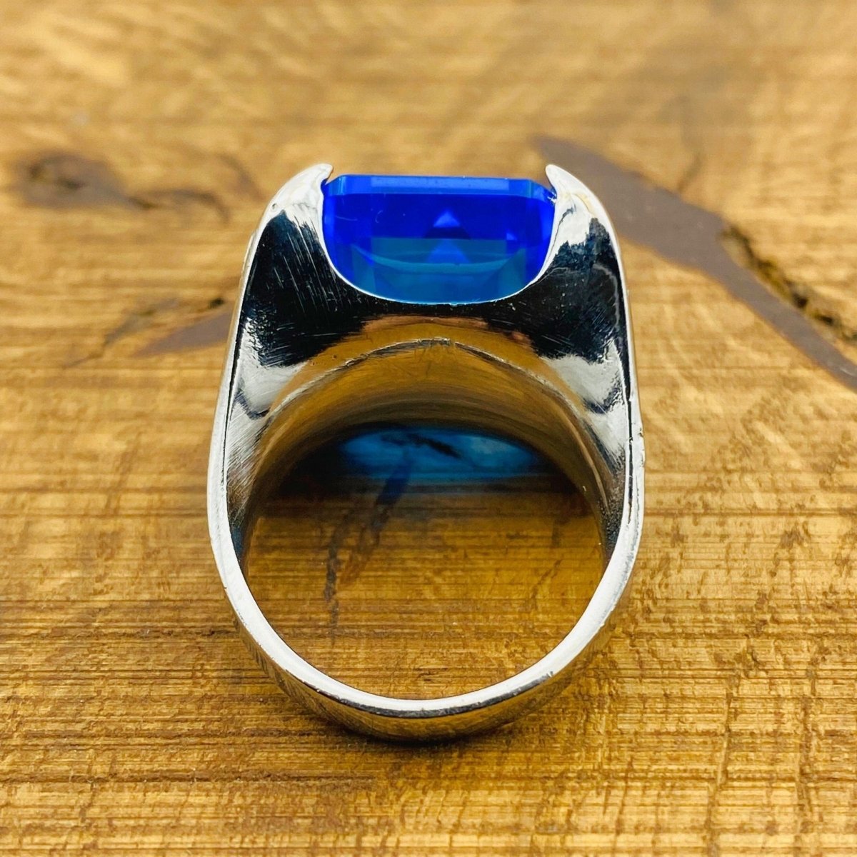 Authentic Women's Sapphire Stone Ring