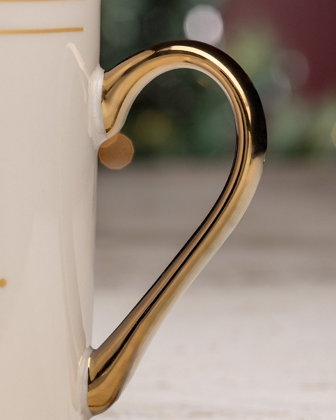 New Bone China Coffee Cup - Elegant Gold-Trimmed Design