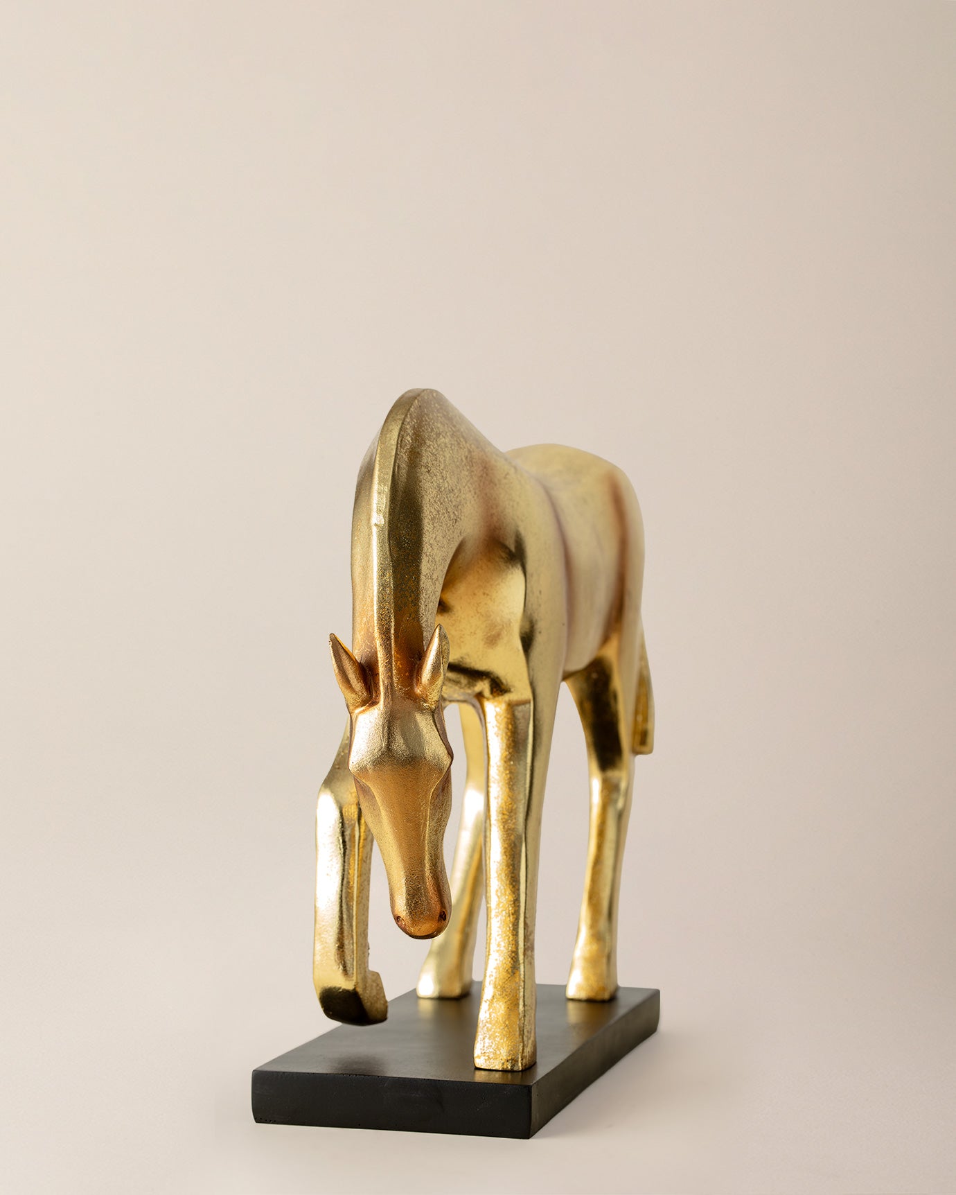 Elegant Gold Decorative Sculpture for Home Decor