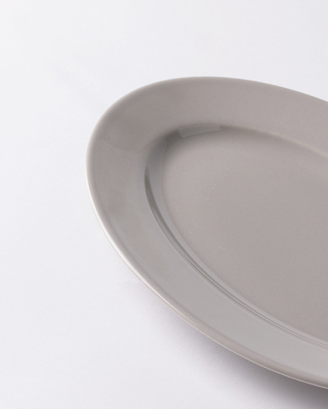 New Bone China Dinner & Serving Plate - Sophisticated Nuit Design