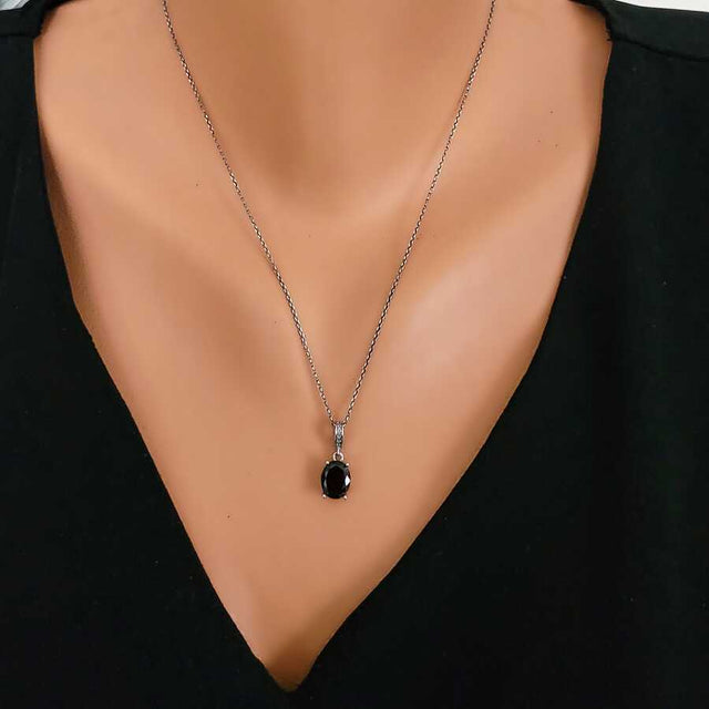 925 Sterling Silver Oval Black Onyx Gemstone Pendant Necklace