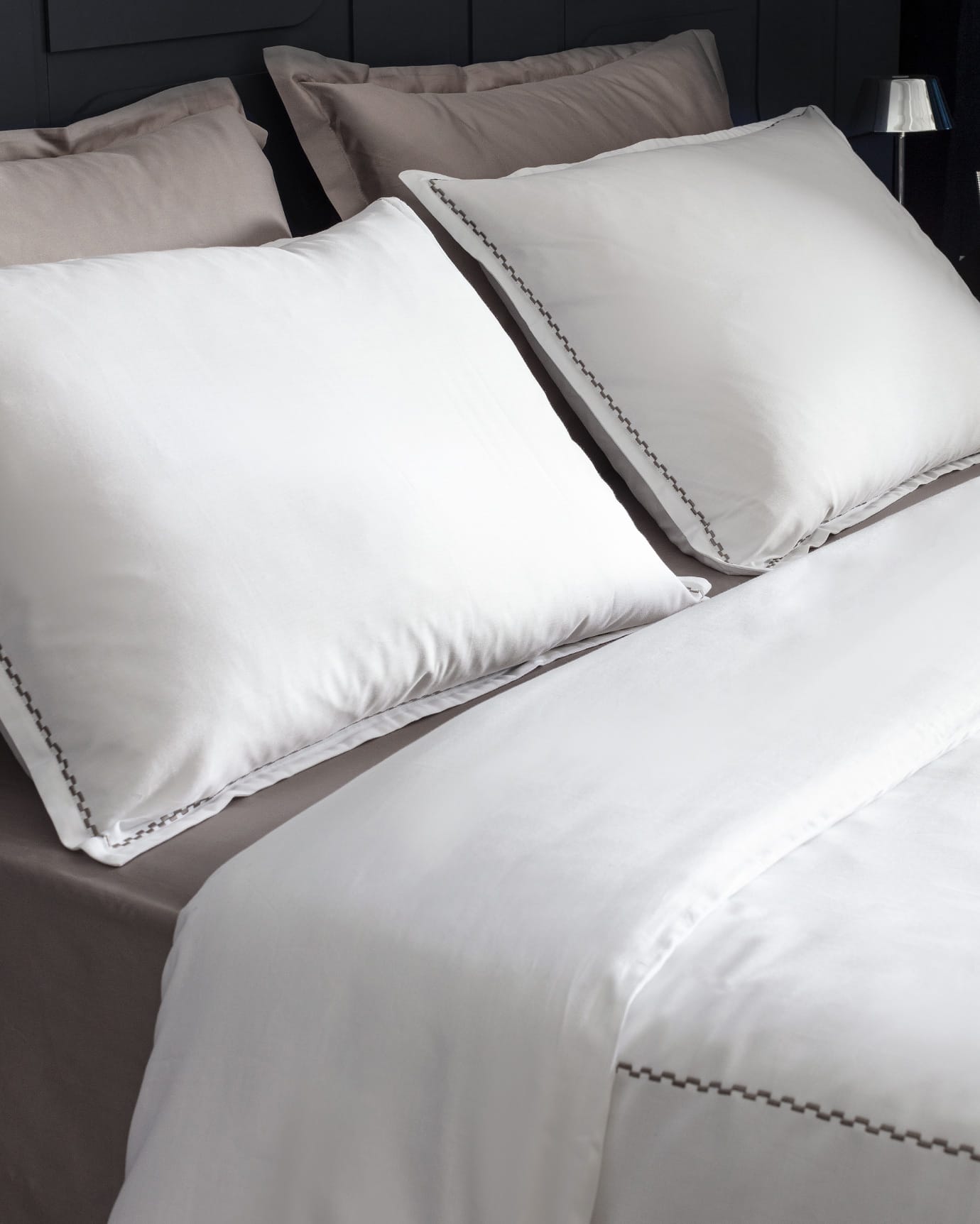 Laila Embroidered 100% Cotton Sateen Double Duvet Cover Set