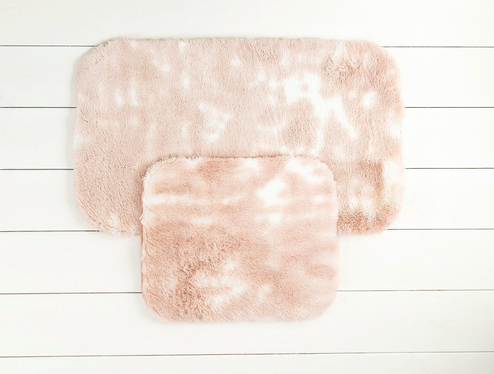Damien 2-Piece Bath Mat Set - White & Blush Bathroom Rugs