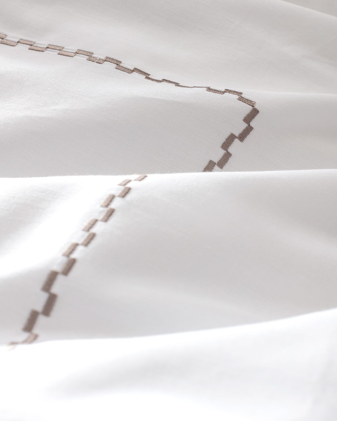 100% Cotton Sateen King Size Duvet Cover Set - Embroidered Luxury
