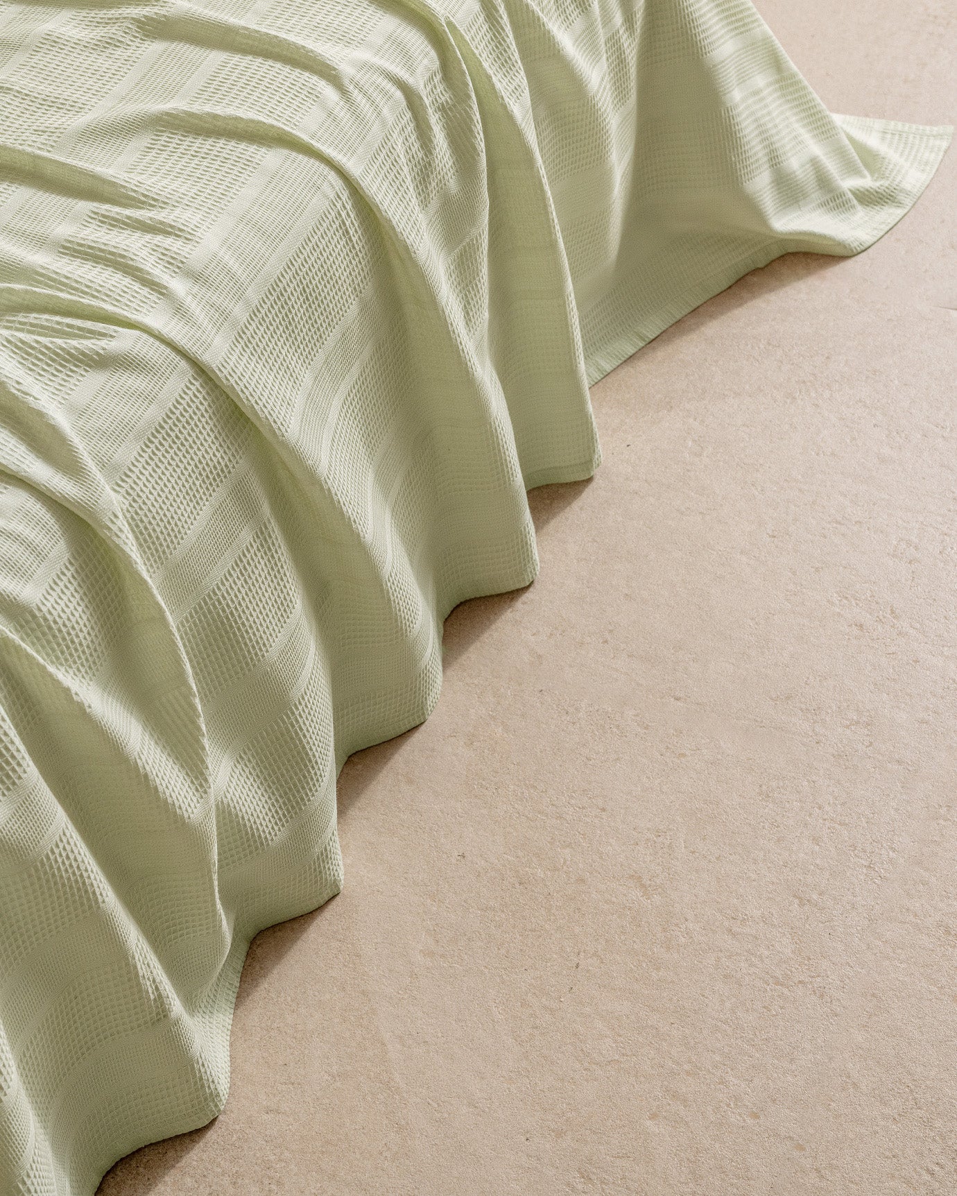 100% Cotton Single Bedding Set - Breathable Pique Weave