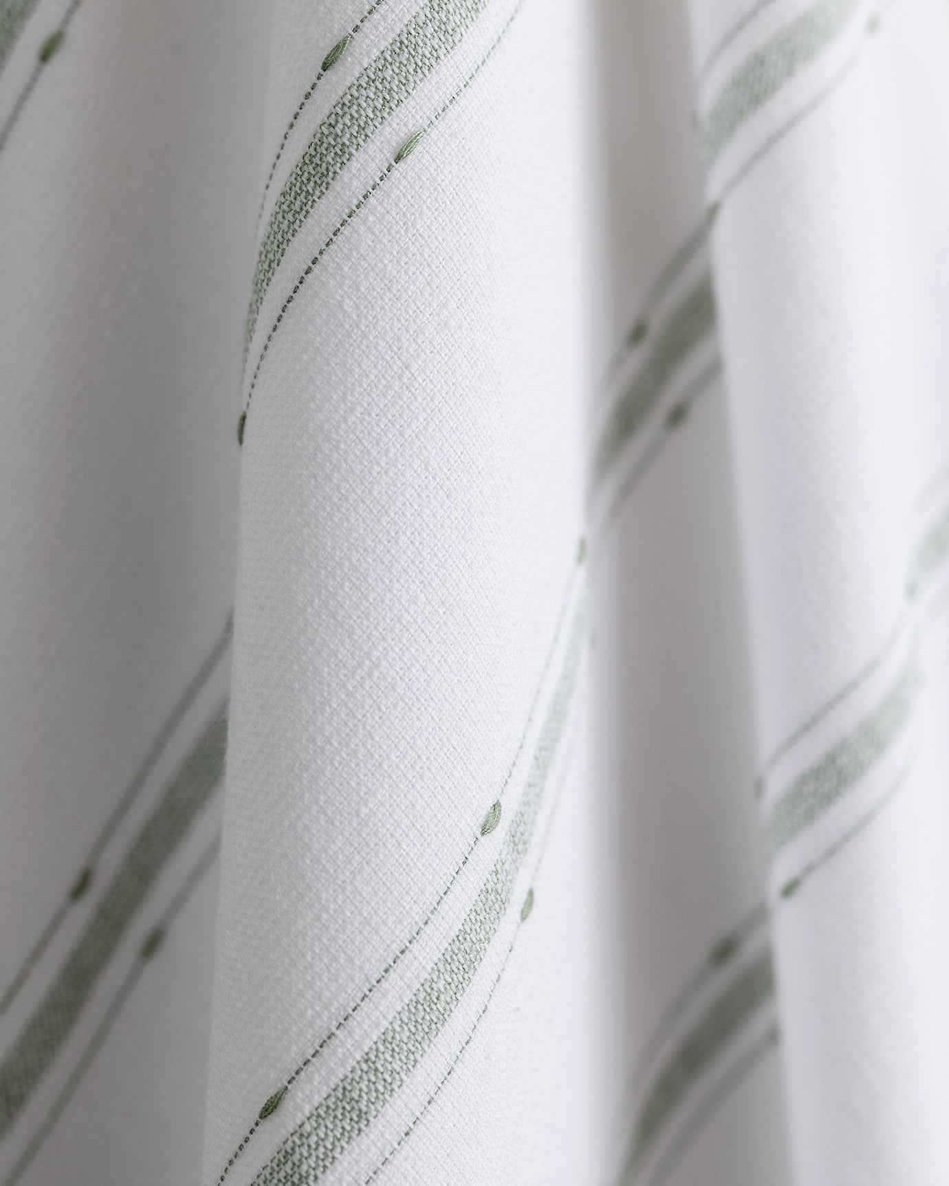 Premium Cotton Blend Bath Towel - Soft & Absorbent Two-Tone