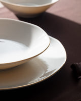 Nyt Bone China Middagsæt til 6 personer - Elegant Metallic Kant
