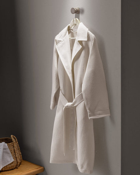 Luxurious Cotton Unisex Bathrobe - Spa-Like Comfort & Absorbency