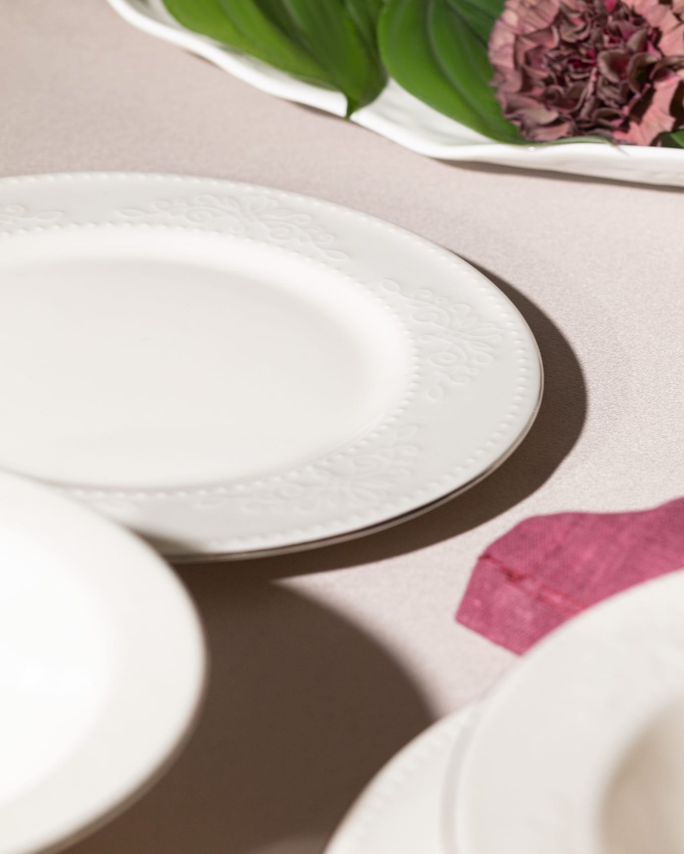 New Bone Porcelain 6-Person Dinner Set - Relief Gold & Platinum Accents