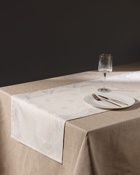 Elegant Lignite Table Runner for Dining Decor