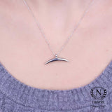 Náhrdelník s přívěskem z 925 stříbra ve tvaru půlměsíce – elegantní a minimalistický