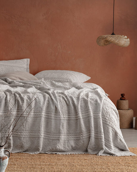 King Size Ethnic Pattern Bedding Set - Soft & Stylish Home Decor
