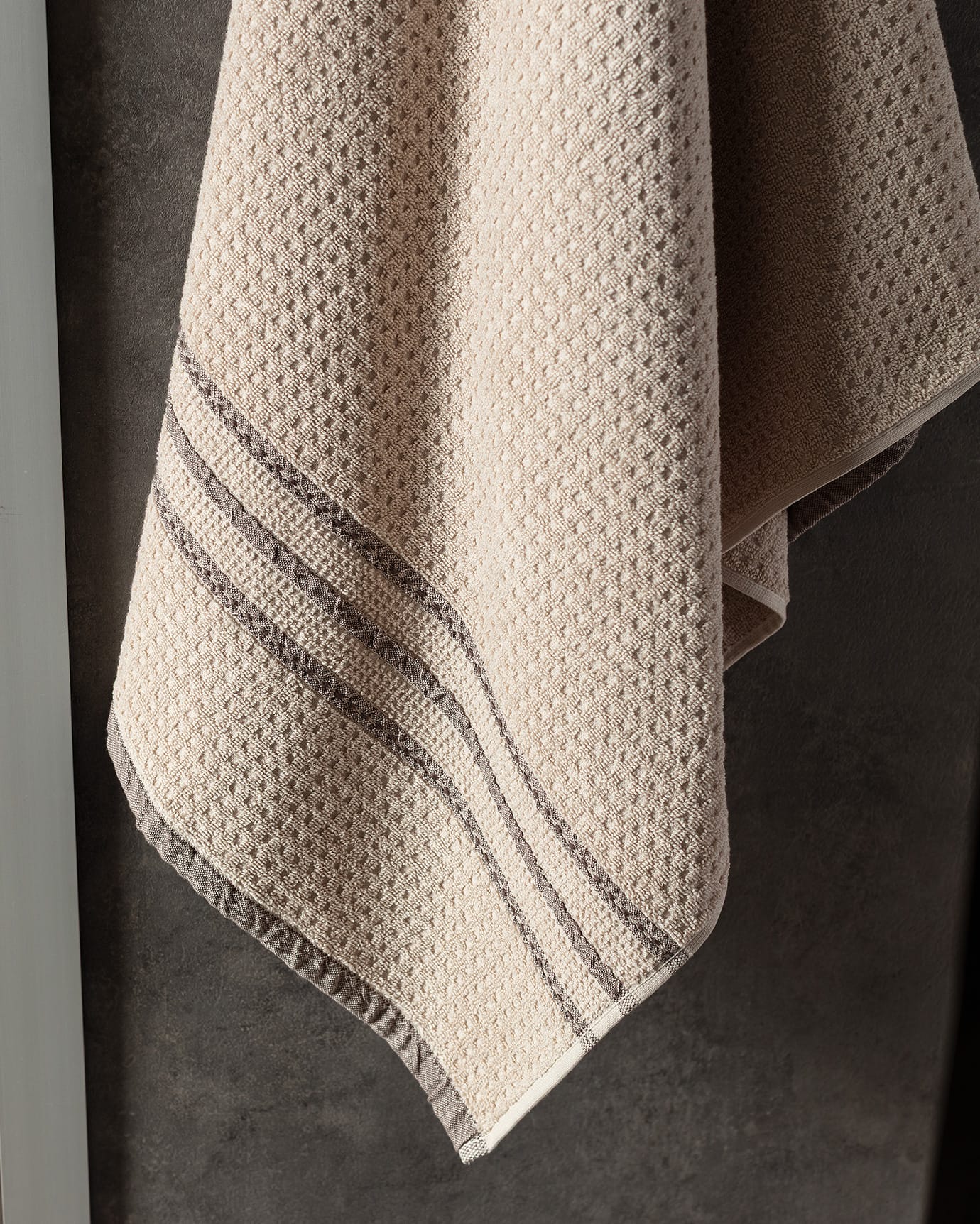 Alissa 100% Cotton Soft & Absorbent Bath Towel