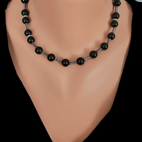 925 Sterling Silver Onyx Gemstone Pendant Necklace - Elegant Design