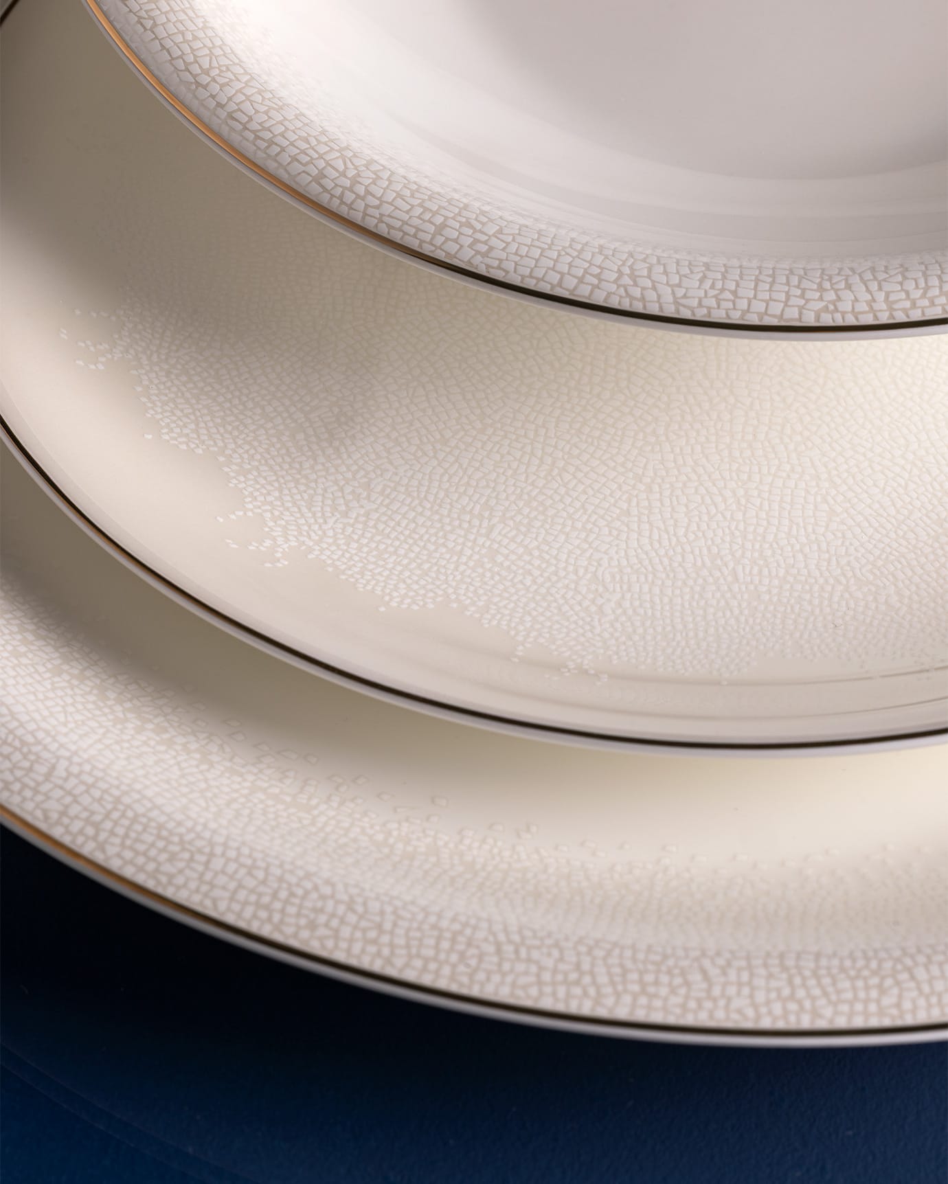 Fine Bone Porcelain 6-Person Dinner Set - Timeless White