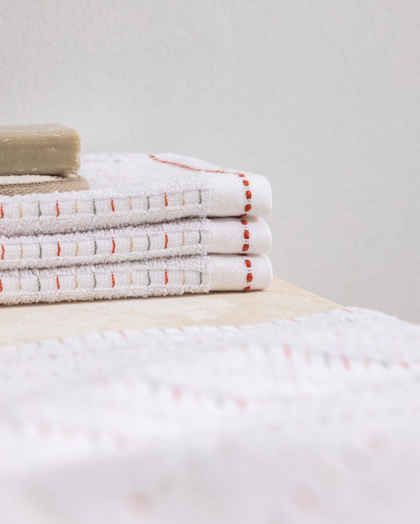 Cotton Blend 4-Piece Hand Towel Set - Grenat Pattern