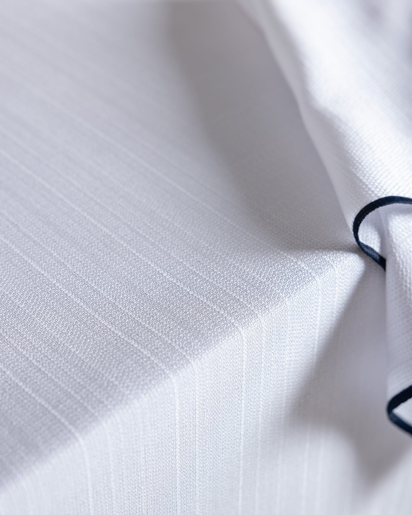 Nostang White and Navy Blue Tablecloth - Elegant Dining Table Linen
