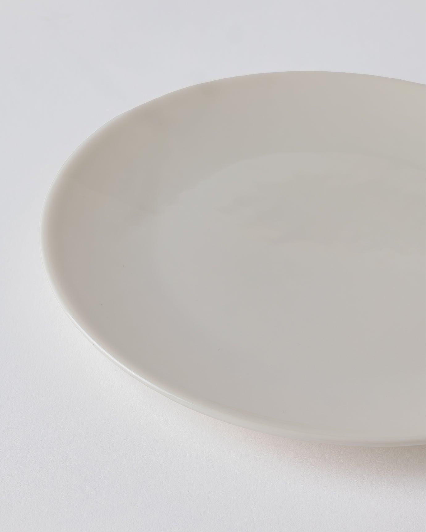 New Bone Oval Plate - Refined Aurea Design