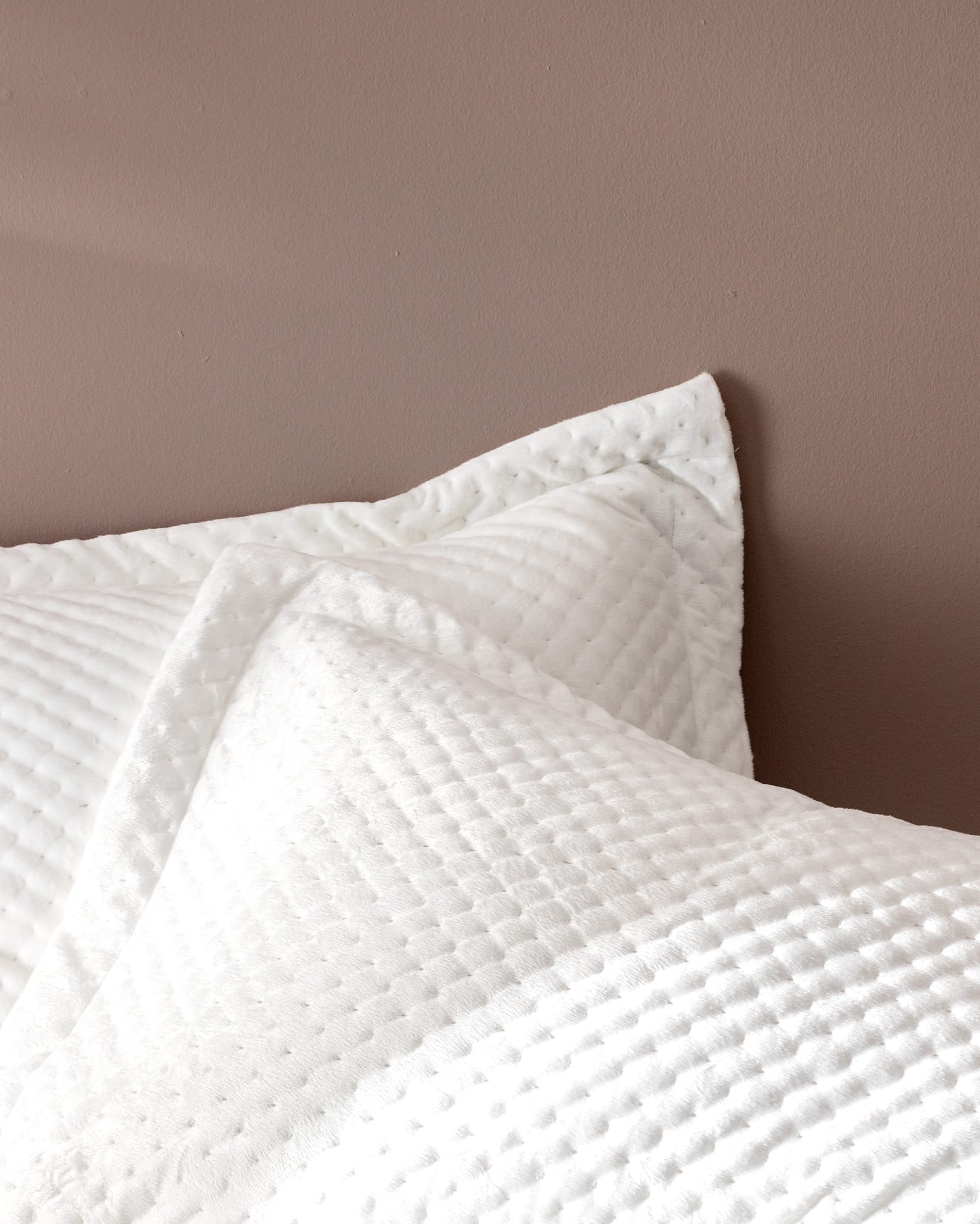 Double Velvet Quilted Bedspread Soft Luxury Bed Cover