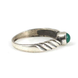 Elegant 925 Sterling Silver Green Stone Ring