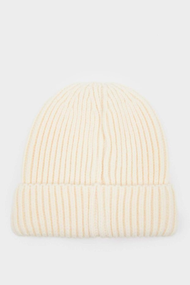 Baby Boy Peeking Bear Embroidered Knitted Beanie - TryAladdin