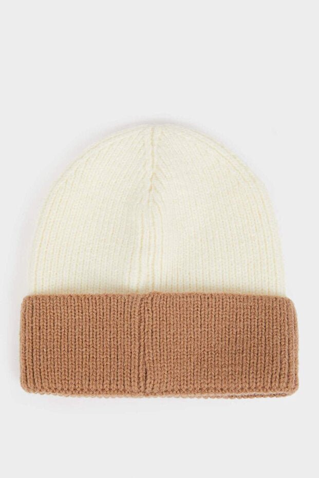 Baby Color Block Knitted Beanie with Teddy Patch - TryAladdin