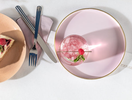 Durable Plastic Round Serving Tray - Modern Dory Design for Effortless Entertaining