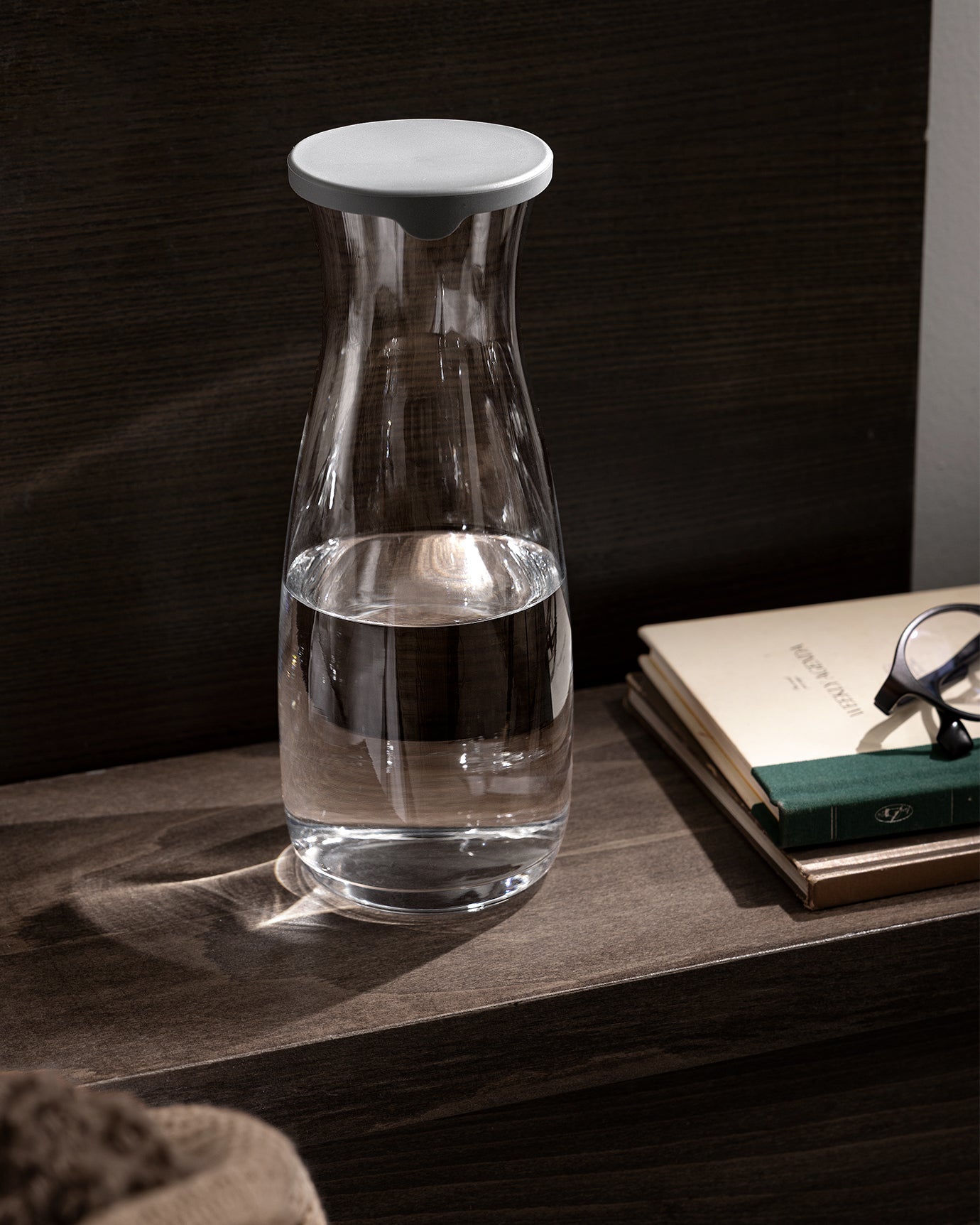 Clear Glass Lidded Carafe - Elegant Diamanta Design
