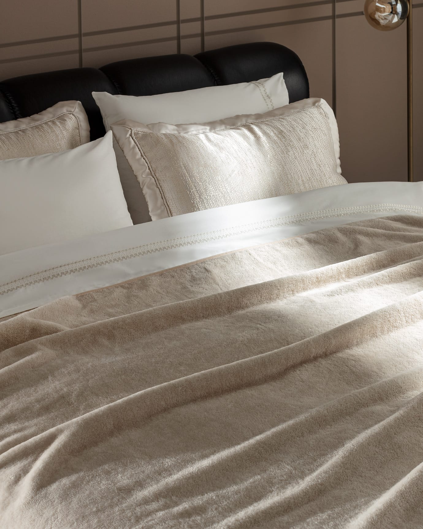 Gold 8-Piece Luxury Bedding Ensemble - Queen Size