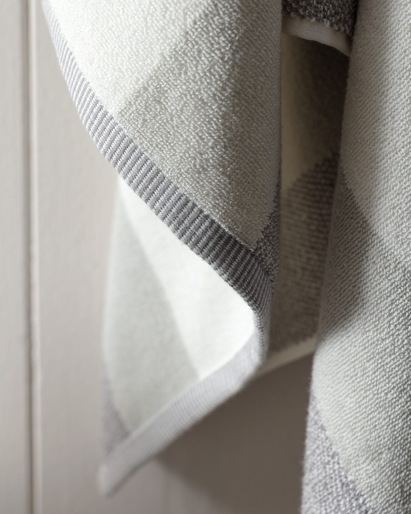Premium Soft Absorbent Face Towel for Bathroom