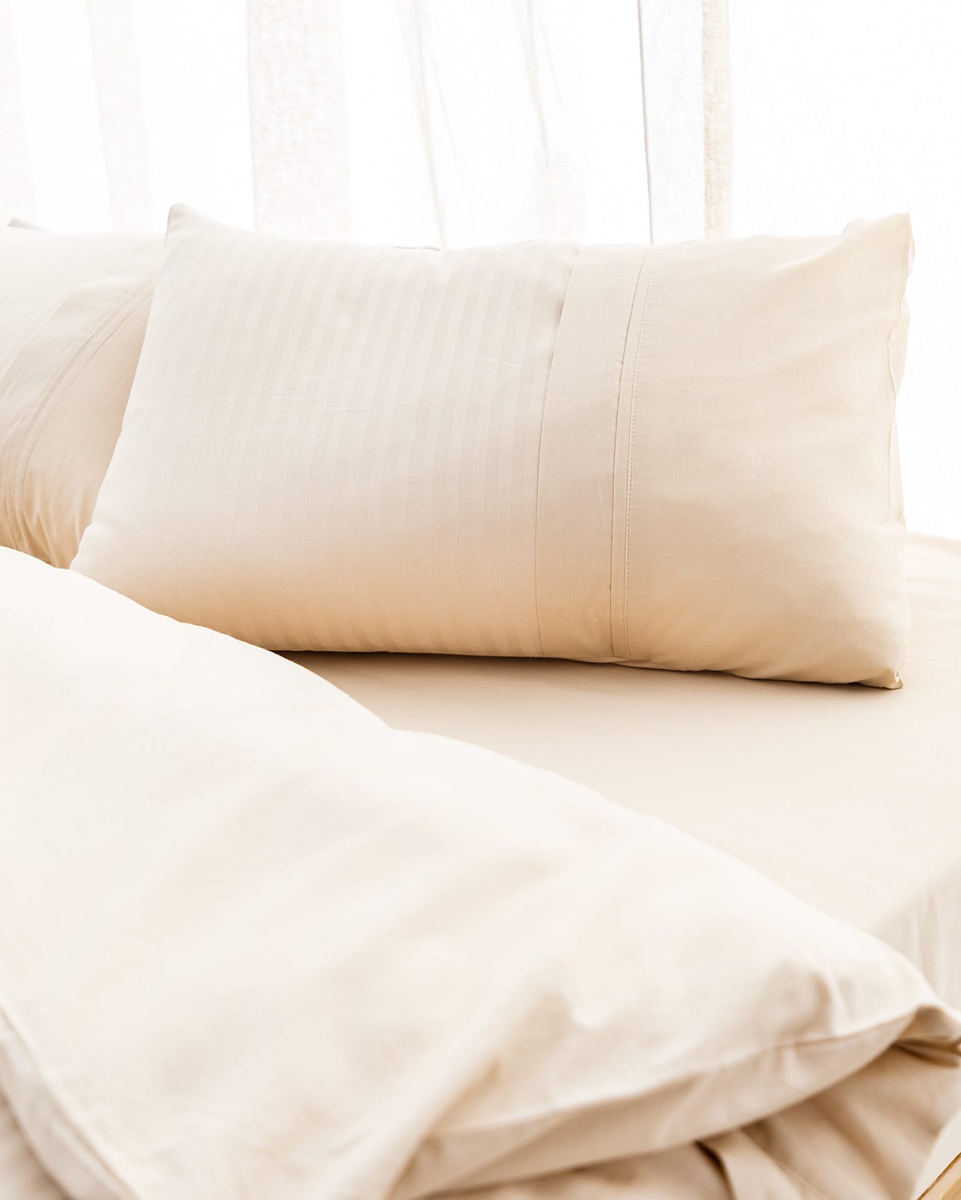 Twin Size Striped Duvet Cover Set - Modern Bedding Collection