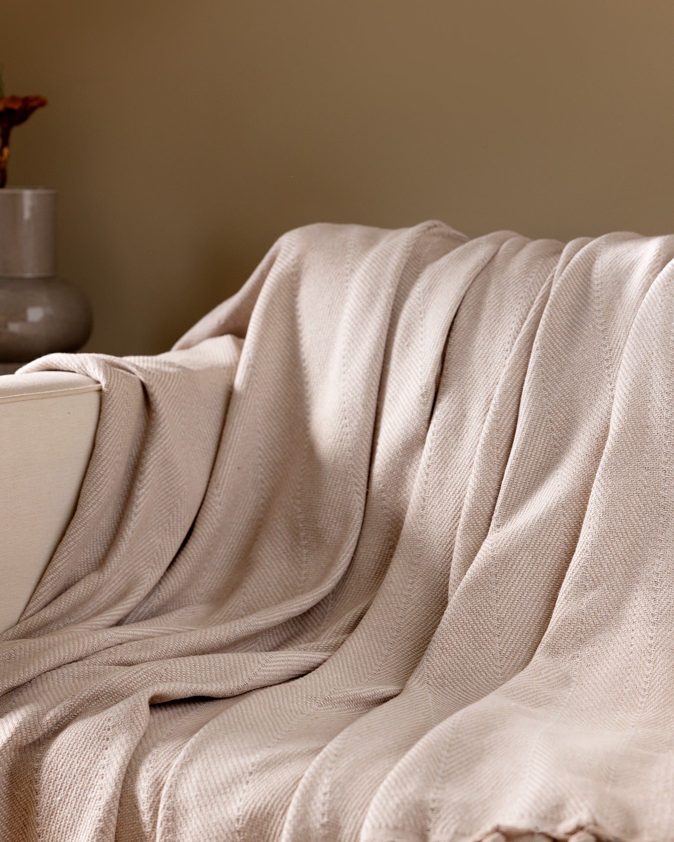 Cotton Blend Sofa Throw - Soft Comfort & Versatile Style