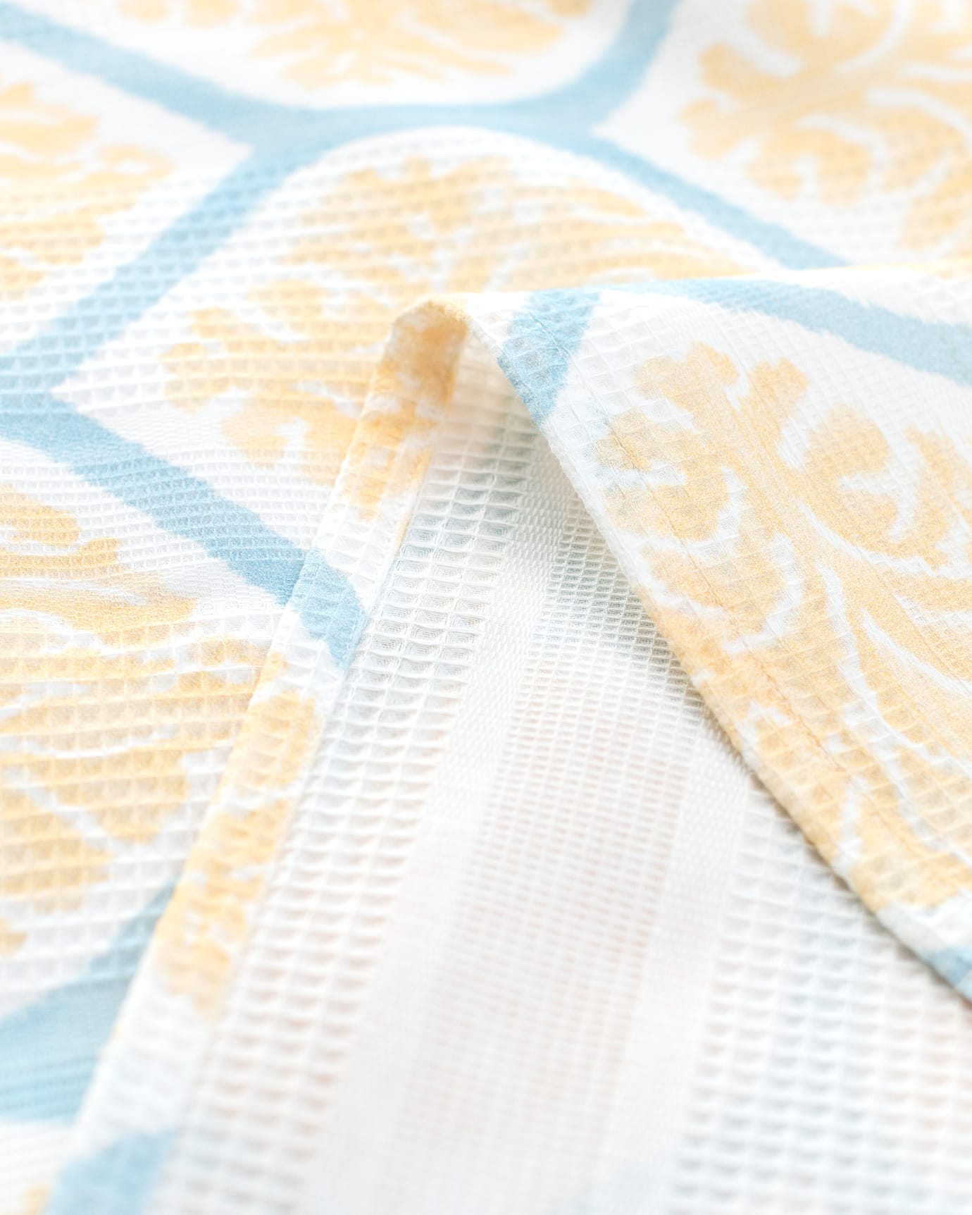 Double Pique Bedding Set - Leal Patterned Coverlet & Shams