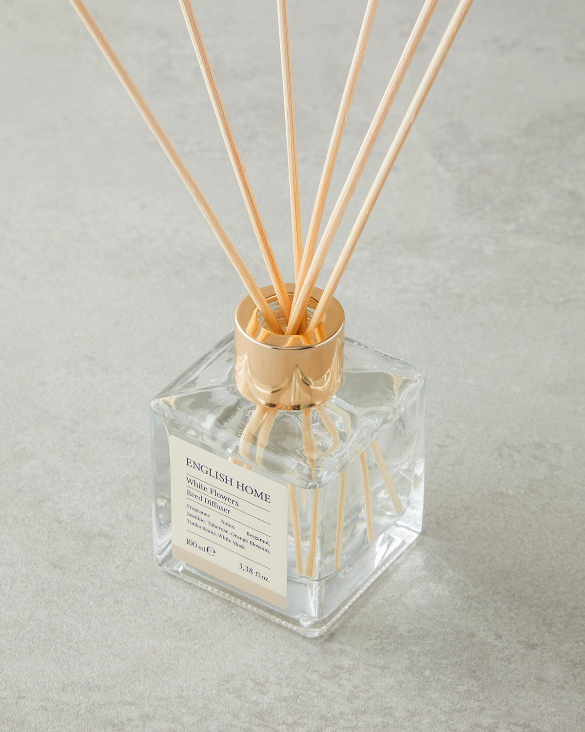 Elegant White Flowers Reed Diffuser   Premium Home Fragrance   Bulk Supply