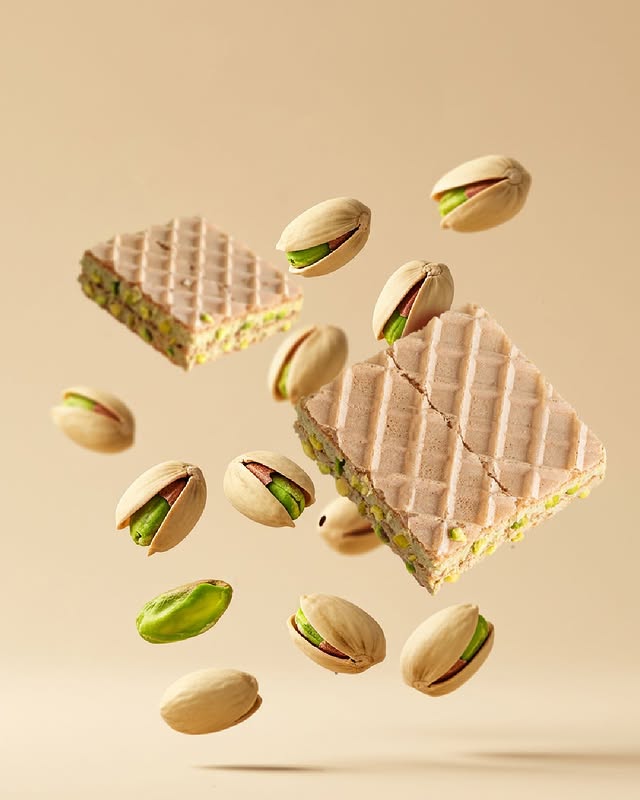 Beyoglu | Dubai Duo Wafer (Pistachio and Kadayif Cream Filled) - 36g - TryAladdin