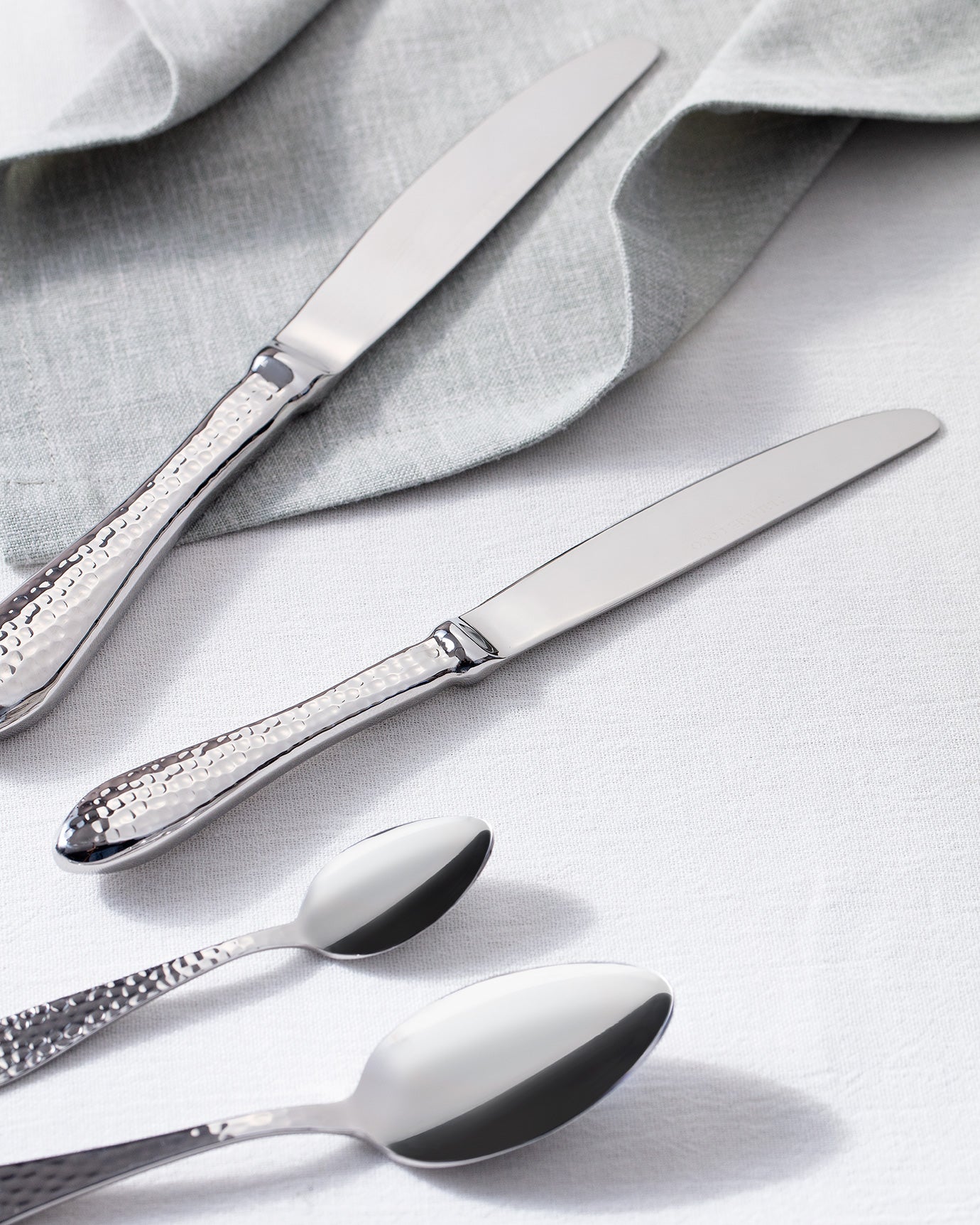 Stainless Steel 84-Piece Flatware Set - La Rose Silver Design