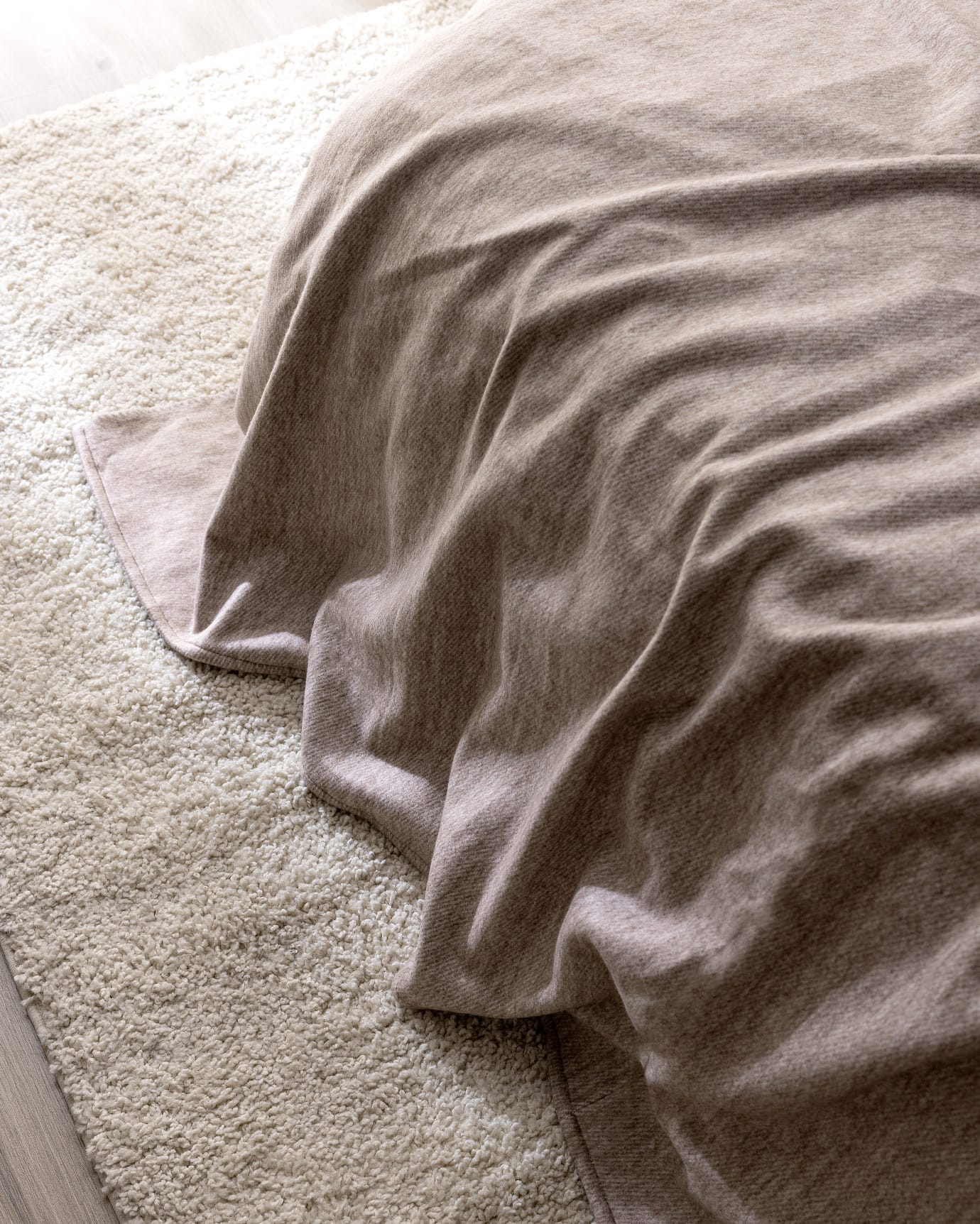 Perigny Double Blanket - Premium Polyamide-Acrylic Blend