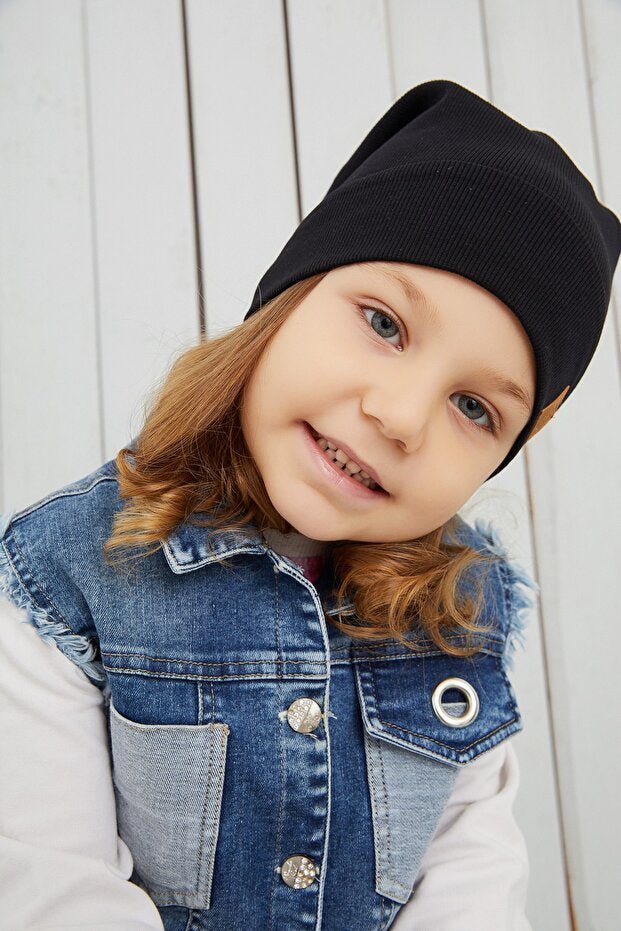 Black Ribbed Cotton Beanie - Handmade & Skin - Friendly - TryAladdin