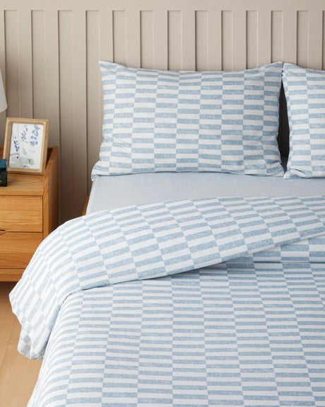 Professional Single Easy Iron Duvet Cover Set Block Dots Blue