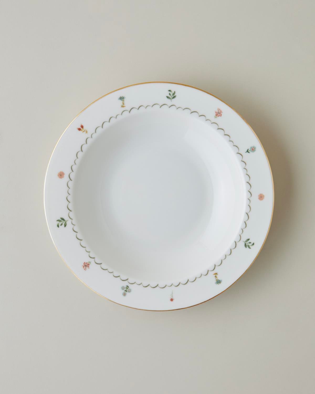 Premium Porcelain Dinnerware Set   27 Piece Gold Accent