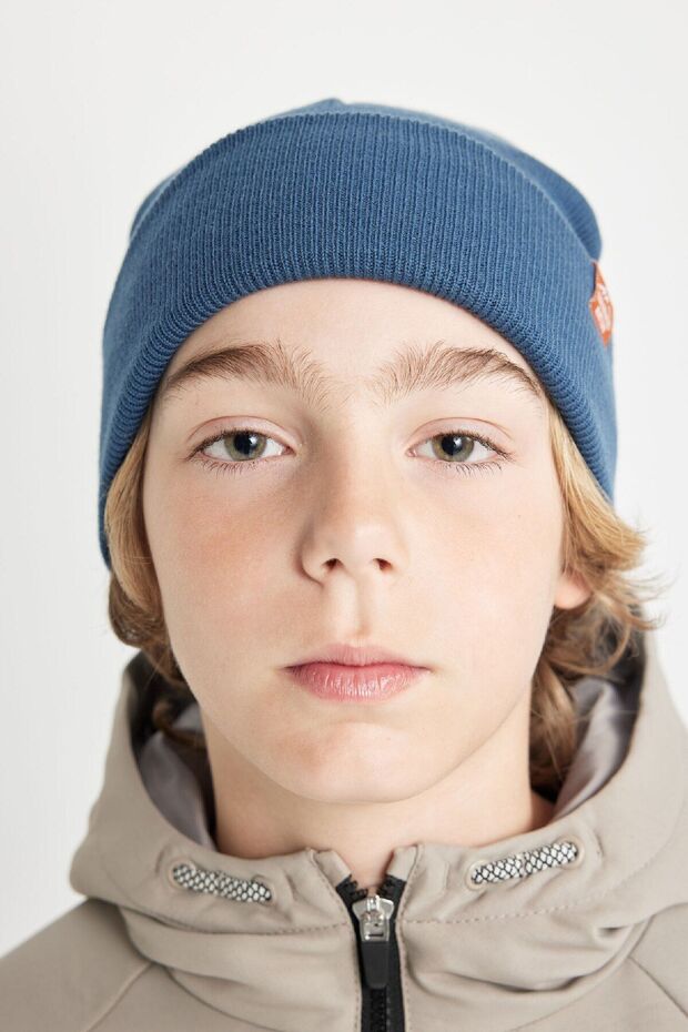 Boys' Knit Beanie - Stylish & Warm with Woven Label - TryAladdin