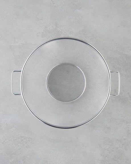 Professional Grade Stainless Steel Strainer 26cm Grey