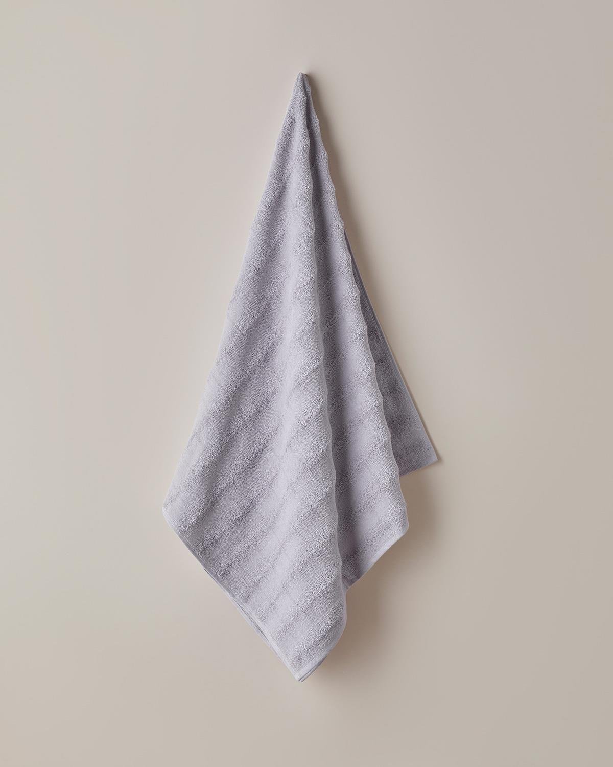 Serviette de bain en coton pelucheux de qualité professionnelle Lilas tissage bulles 70x140cm