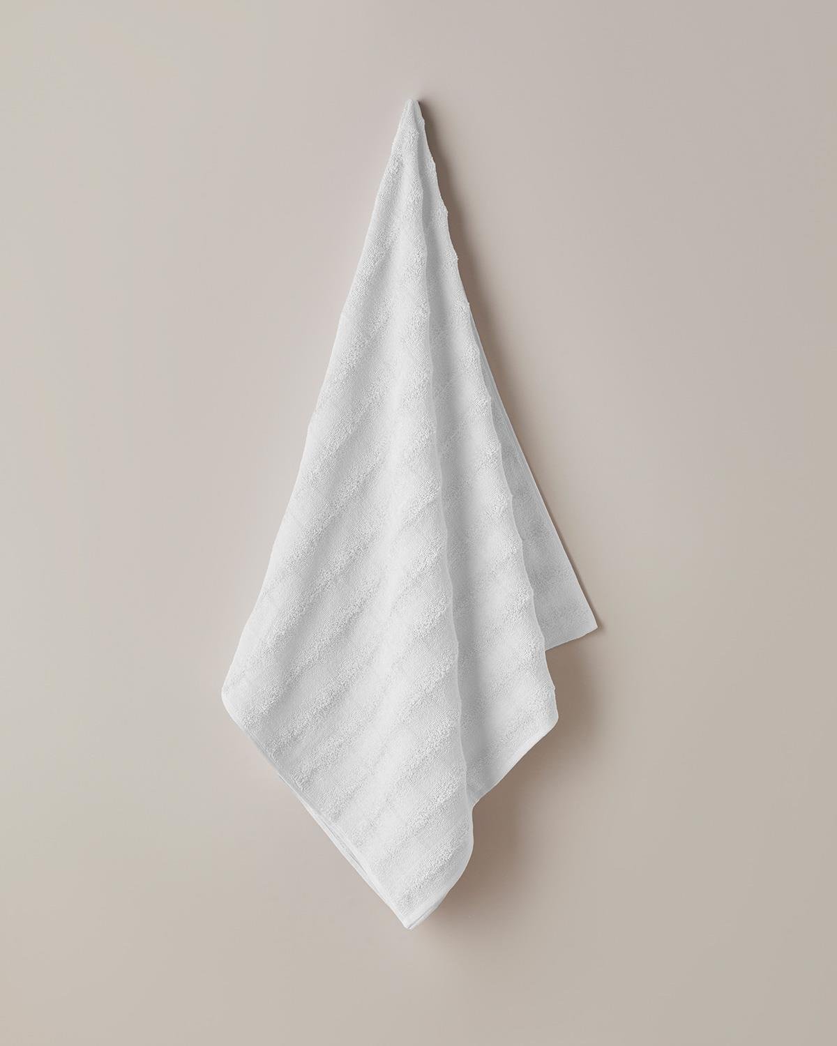 Premium Bubble Textured 100 Cotton Large Bath Towel Ecru