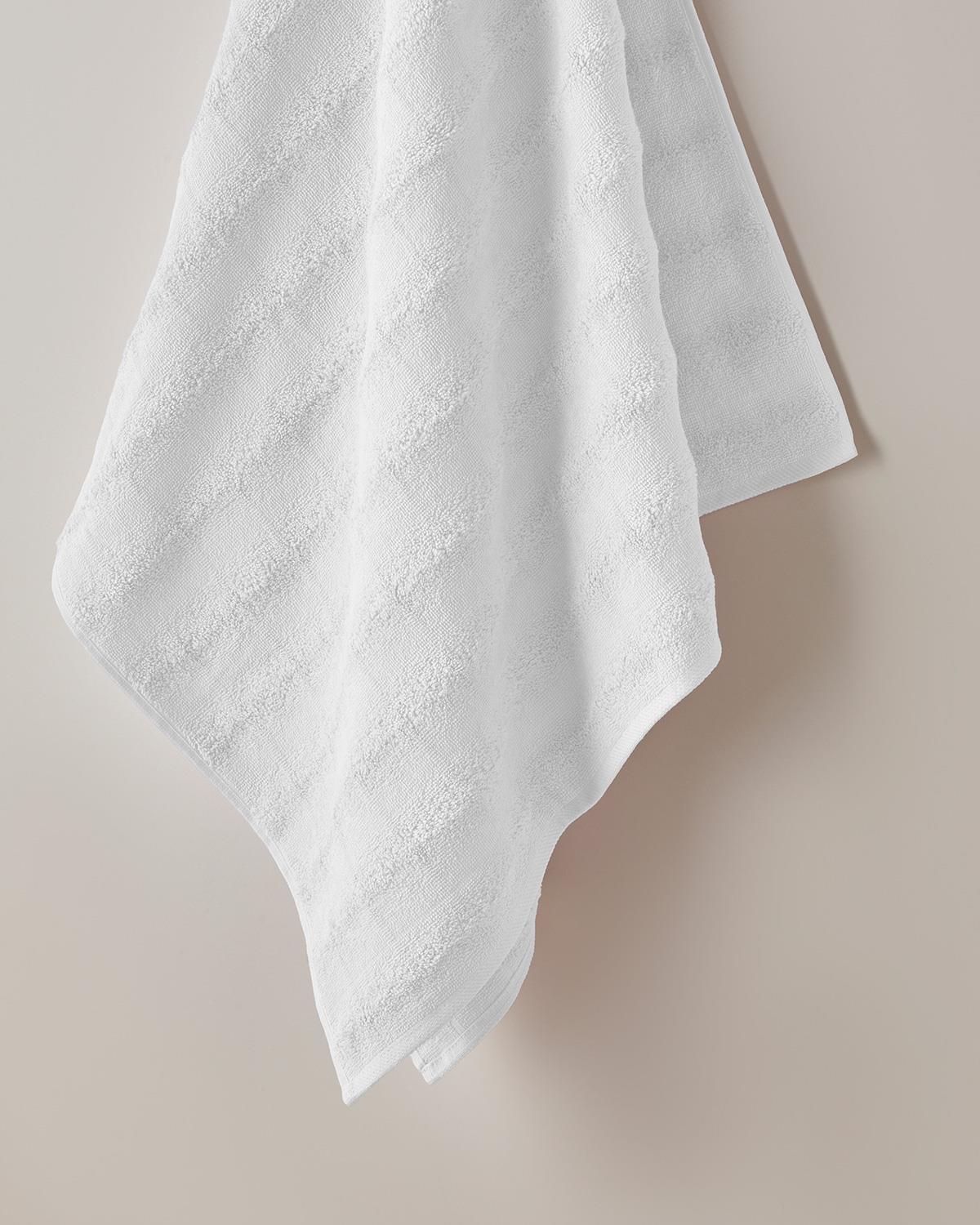 Premium Bubble Textured 100 Cotton Large Bath Towel Ecru