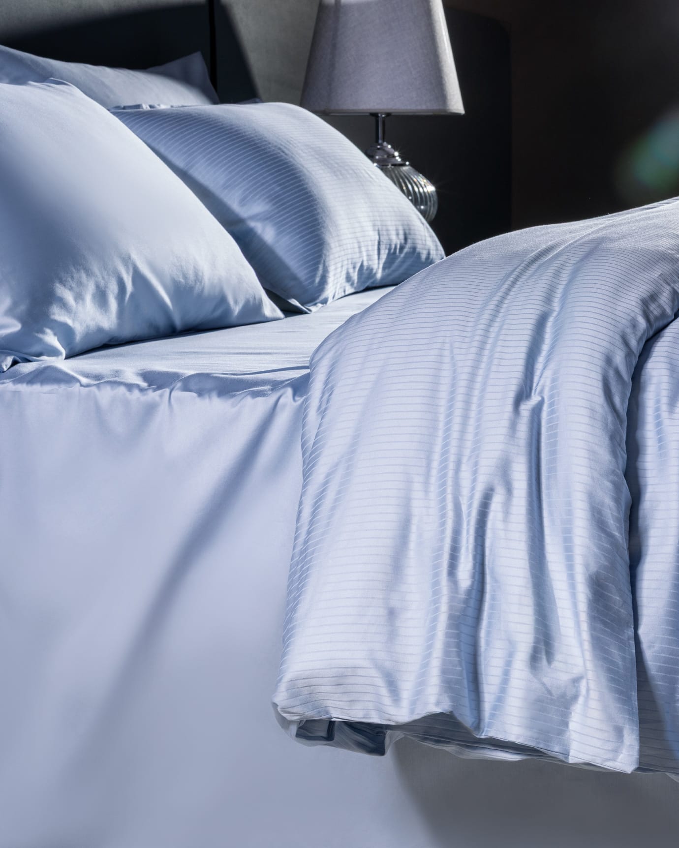 Luxurious 100% Cotton Sateen Duvet Cover Set - Striped Design